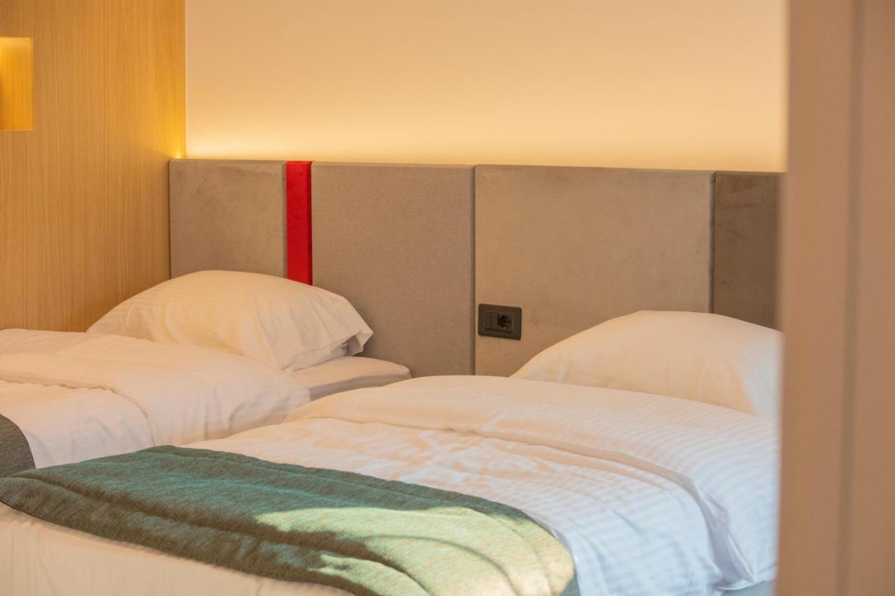Benelux Hotel 佩奇 外观 照片