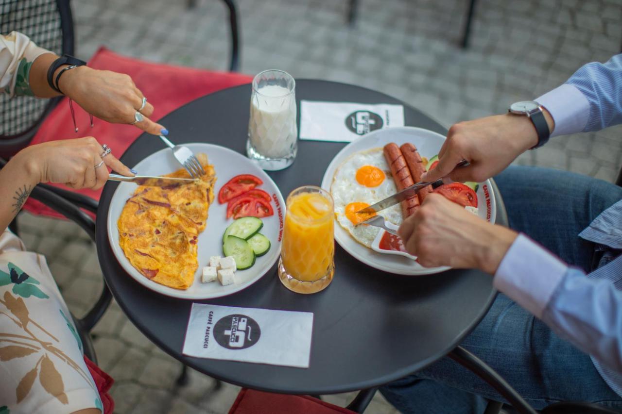 Benelux Hotel 佩奇 外观 照片
